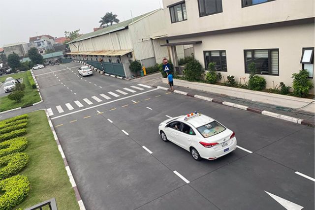 Trung Tâm Đào Tạo Lái Xe Hà Nội là đơn vị có nhiều năm hoạt động trong lĩnh vực đào tạo lái xe ô tô.