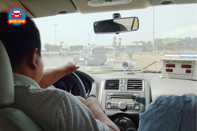 Người khuyết tật cần đáp ứng một số điều kiện sức khỏe nhất định để được học lái xe ô tô
