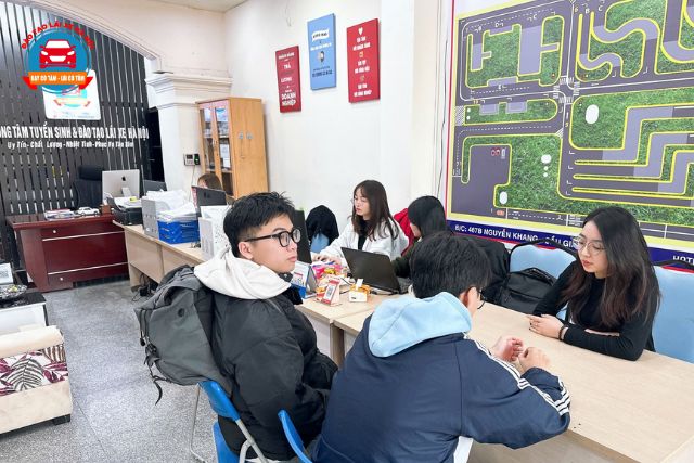 Tư vấn khóa học bằng lái xe đúng nhu cầu – Liên hệ Trung Tâm Đào Tạo Lái Xe Hà Nội