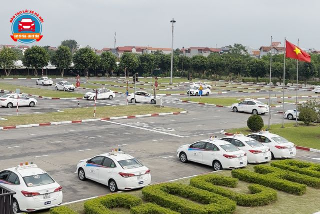 Việc vượt qua phần thi sa hình là điều kiện cần thiết để được dự thi phần đường trường