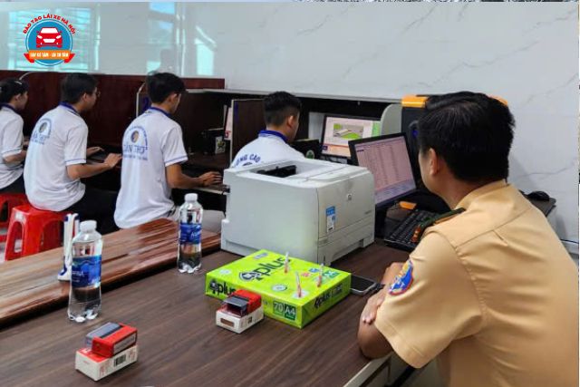 Cấu trúc phân loại đề, ra đề thi lý thuyết lái xe mô tô hạng A1 đã có nhiều thay đổi